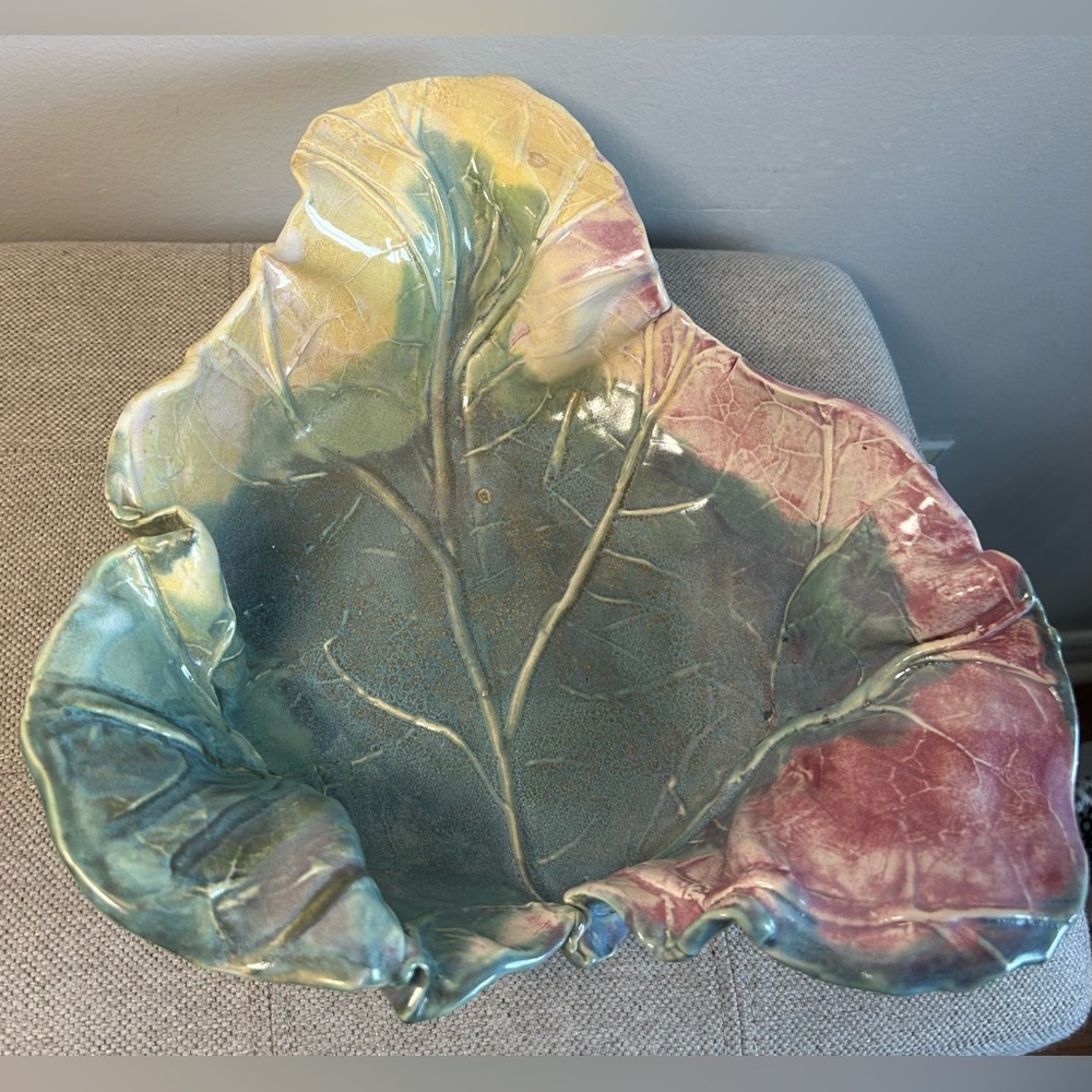 VTG Leaf Shaped Majolica Style Pottery Bowl Multicolor Handmade Artist Signed